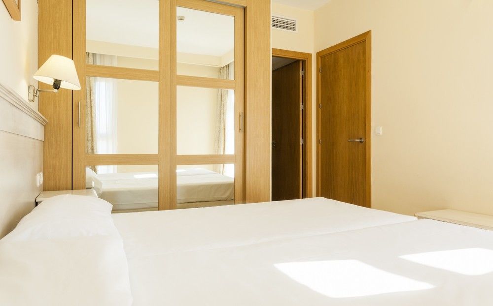 Aparthotel Ilunion Sancti Petri Novo Sancti Petri Dış mekan fotoğraf