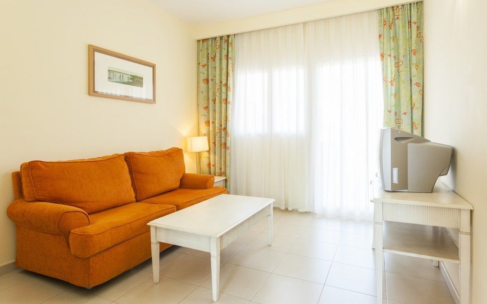 Aparthotel Ilunion Sancti Petri Novo Sancti Petri Dış mekan fotoğraf
